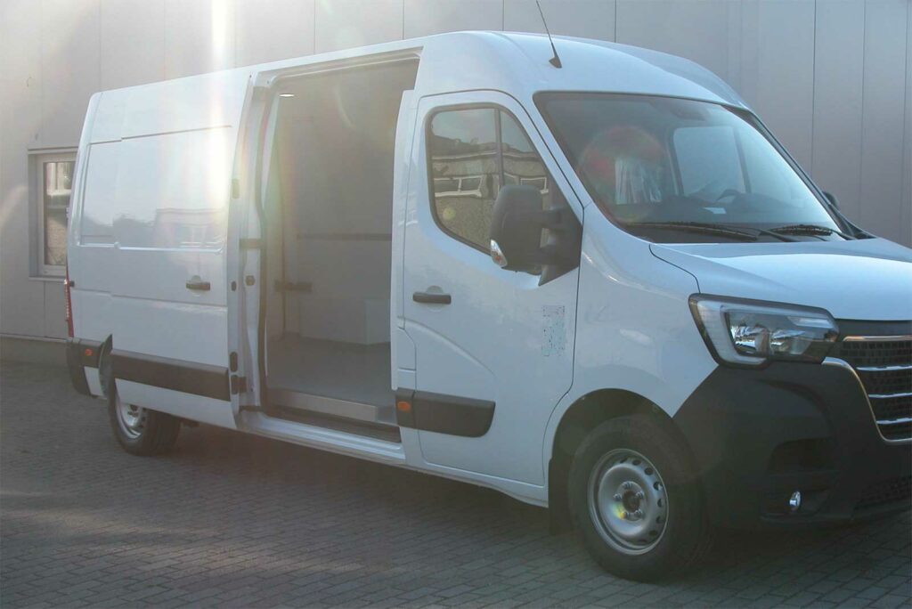 Opel Movano kuhlausbau